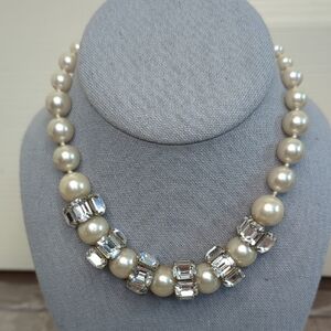 Chunky Faux Pearl Rhinestone Statement Choker